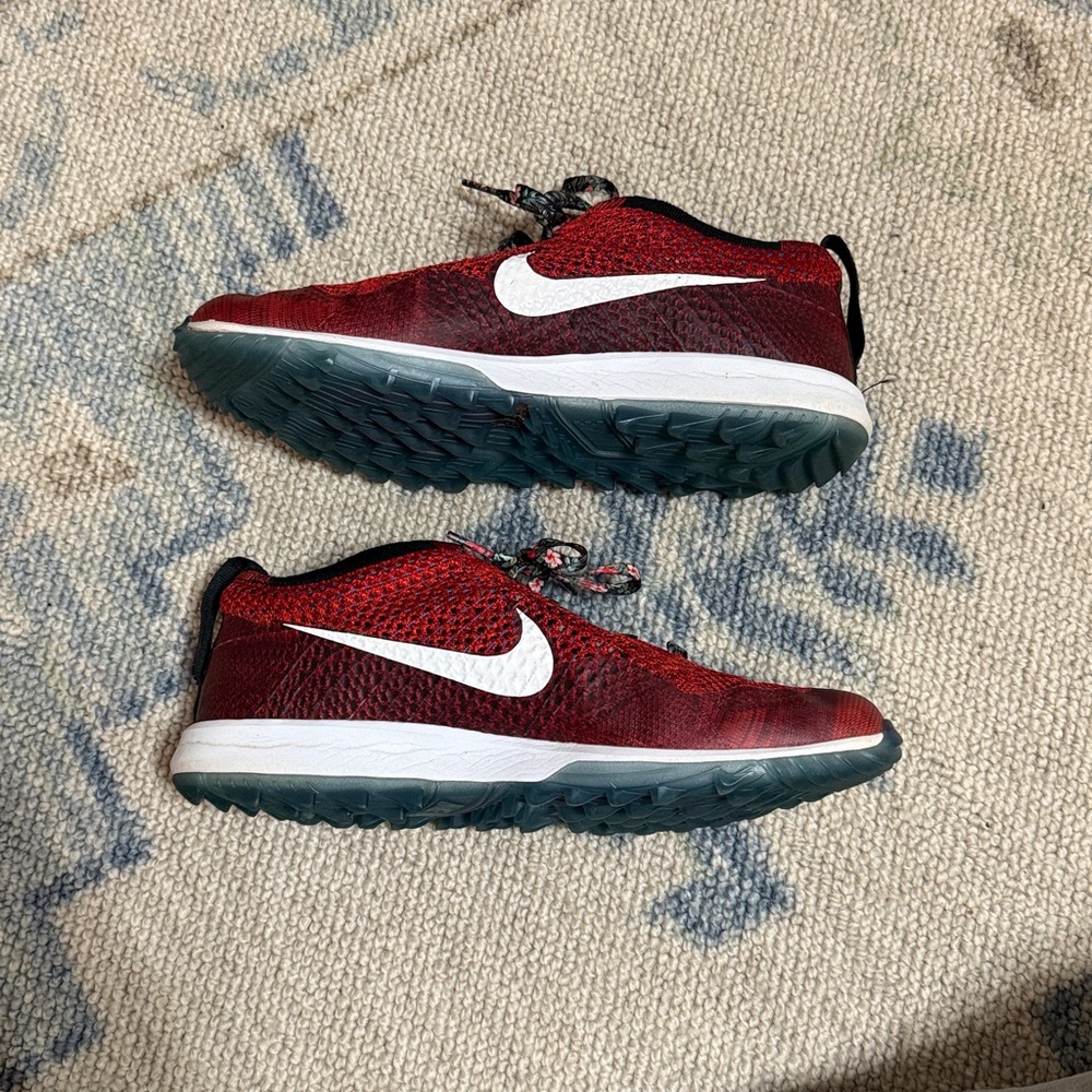 Nike Flyknit Racer G Golf Shoes - Picture 2 of 8